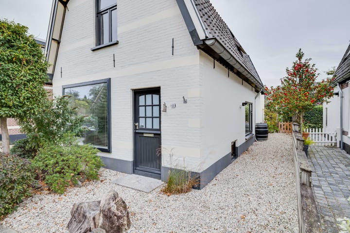 Photo 40 of Planetenlaan 8