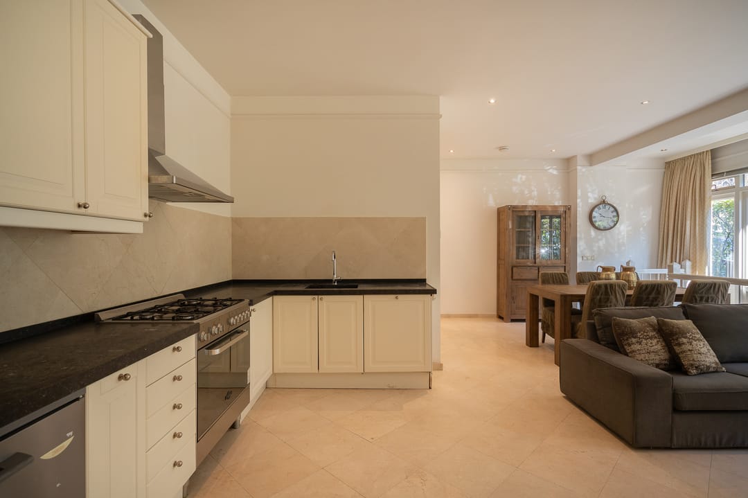 Photo 7 of Willemstraat 89