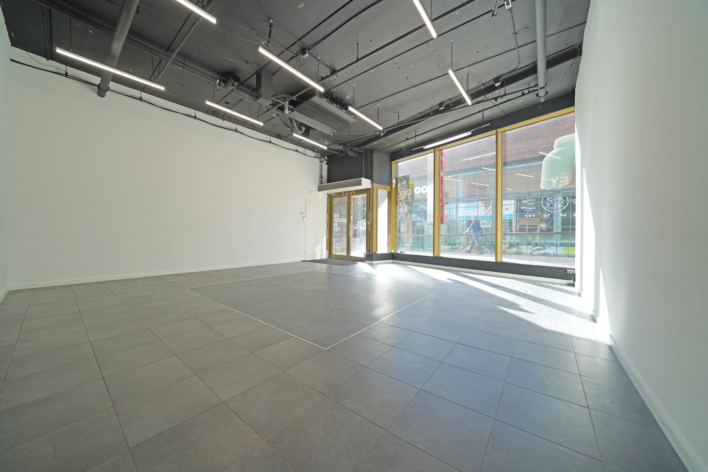 View photo 5 of Citadel 9