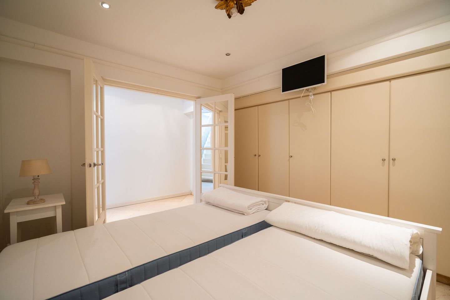 Photo 25 of Willemstraat 89