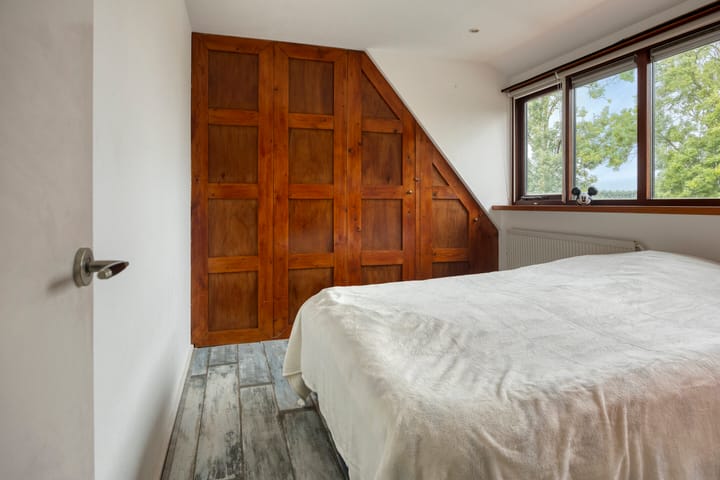 Foto 27 van Onderduikersweg 46-B