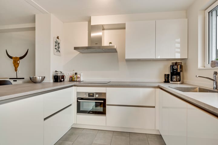 Photo 3 of Henisstraat 21