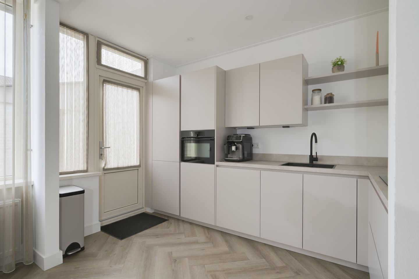 Foto 20 van Goudenregenstraat 9