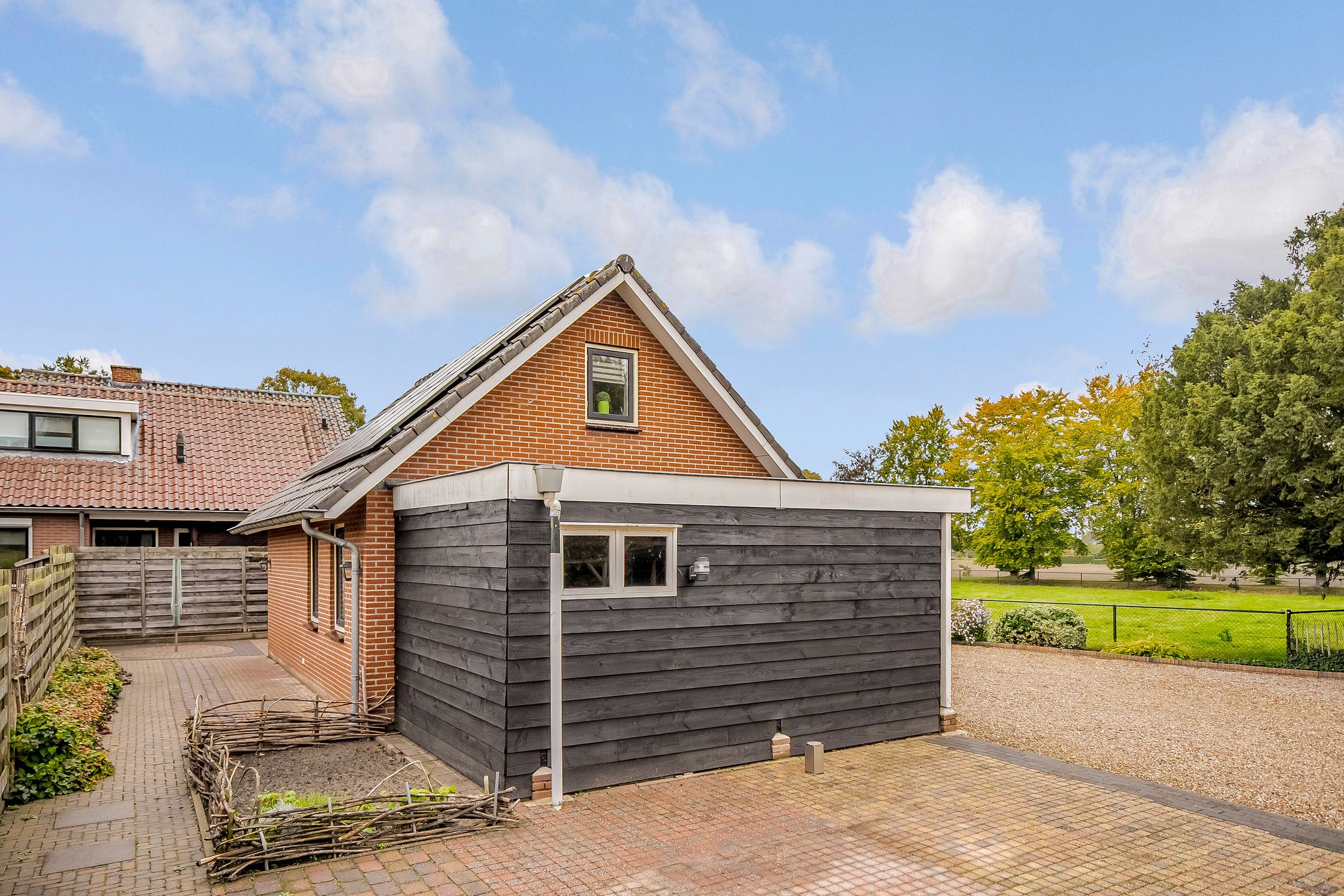 Foto 45 van Ruurloseweg 30