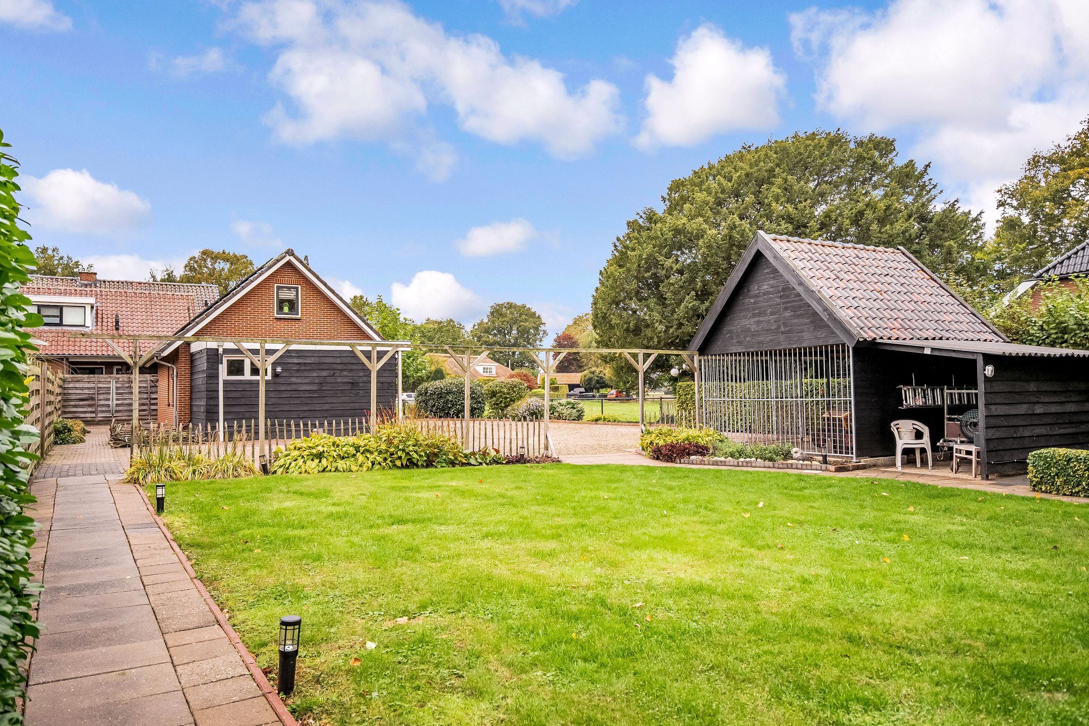 Foto 60 van Ruurloseweg 30