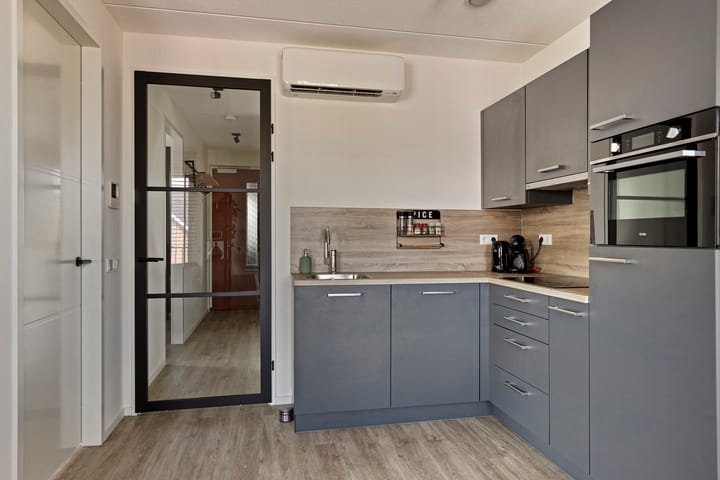 Foto 11 van Reehorsterweg 27-G