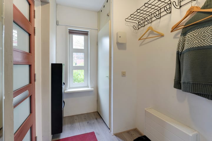 Foto 5 van Brandnetel 73