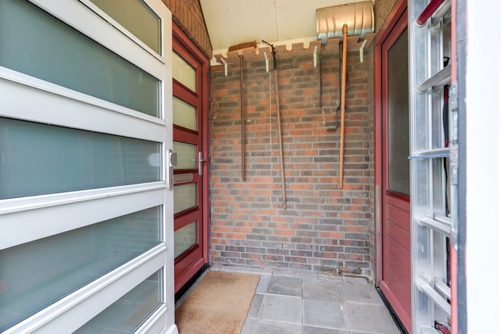 Foto 17 van Brandnetel 73