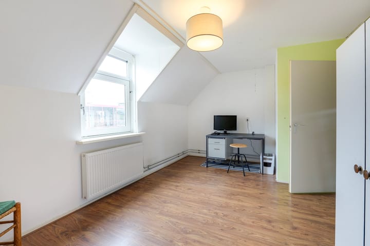 Foto 27 van Brandnetel 73