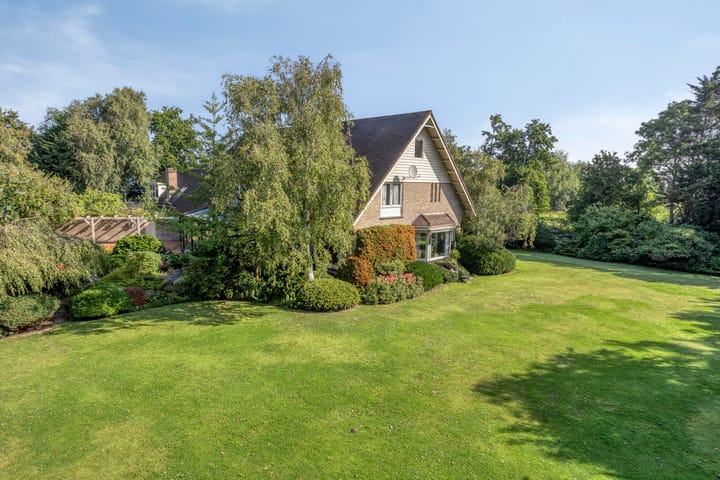 Photo 19 of Zuideindseweg 114