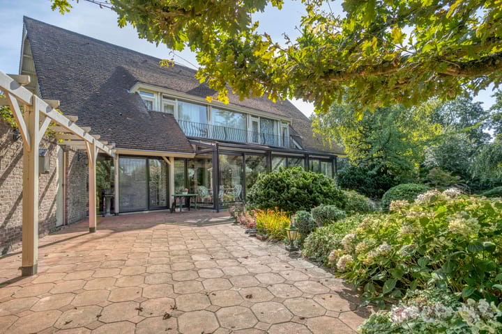 Photo 30 of Zuideindseweg 114