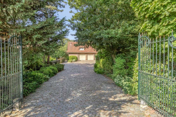 Photo 49 of Zuideindseweg 114