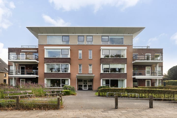 Foto 1 van Warmoesstraat 67-E