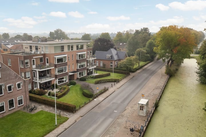 Foto 9 van Warmoesstraat 67-E