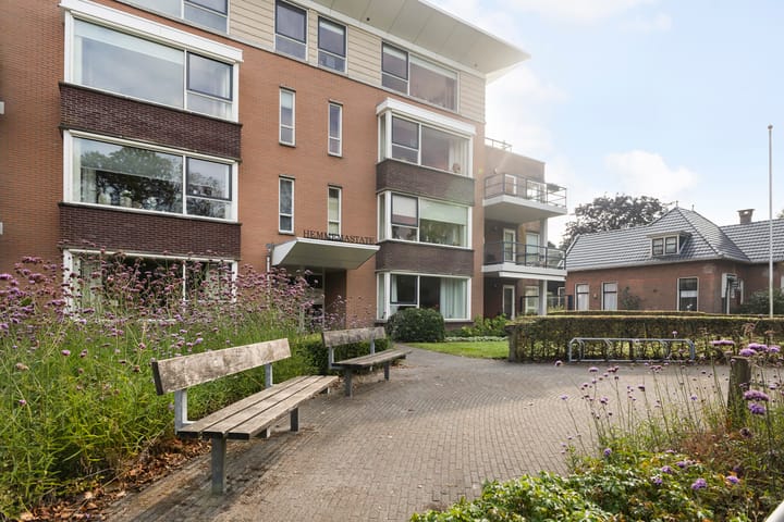 Foto 11 van Warmoesstraat 67-E