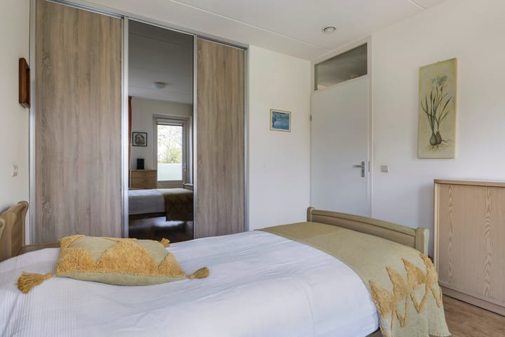 Foto 35 van Warmoesstraat 67-E