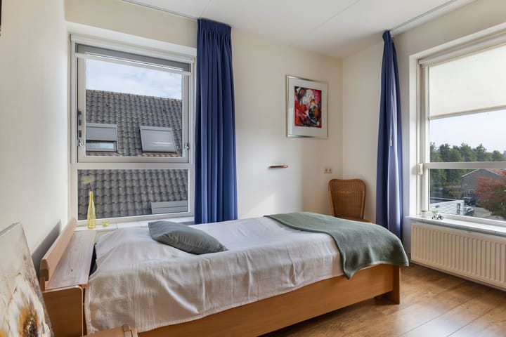 Foto 37 van Warmoesstraat 67-E