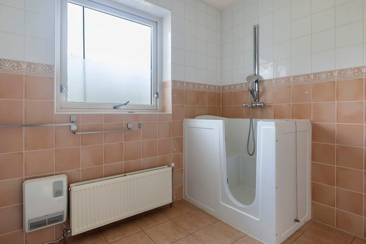 Foto 43 van Warmoesstraat 67-E