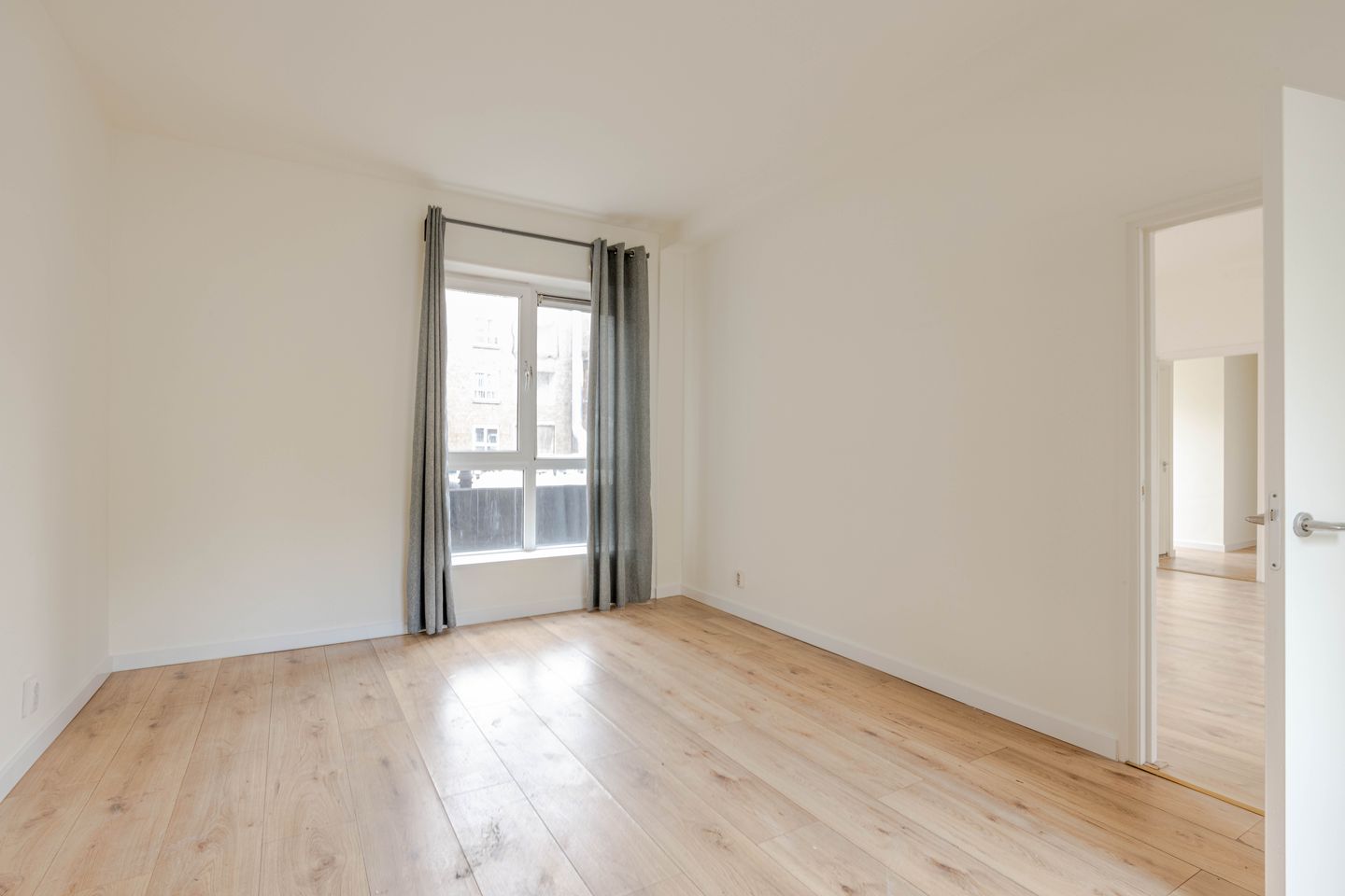 Photo 4 of Pleinweg 198-A