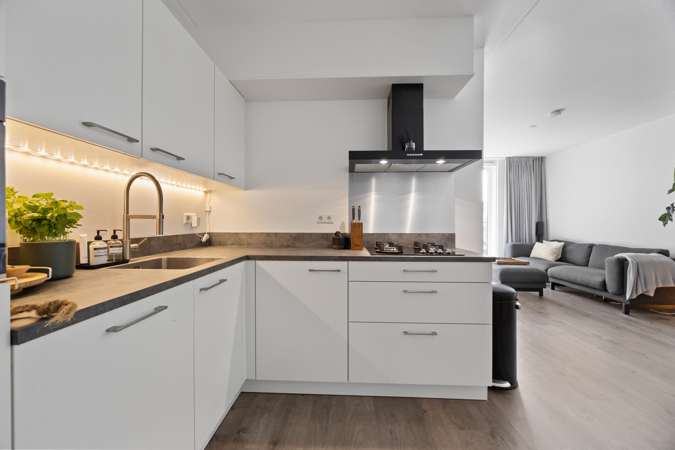 Foto 3 van Plein 1944 130-B