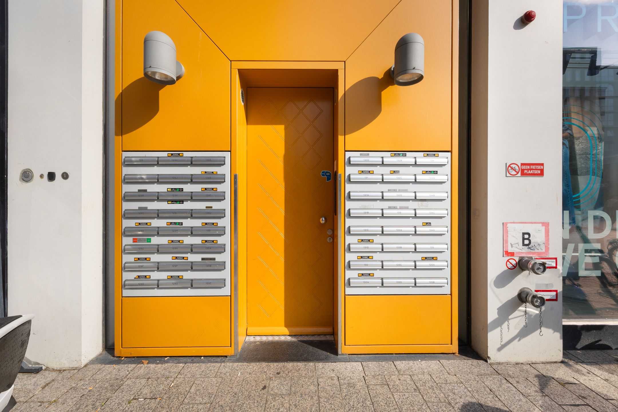 Foto 6 van Plein 1944 130-B