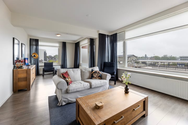 Photo 18 of Stationsplein 30