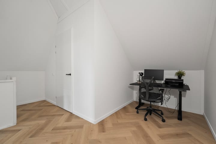 Foto 31 van Eikenhout 14