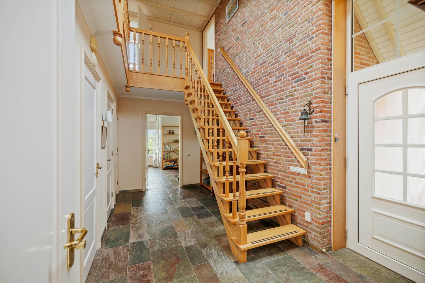 Foto 25 van Rijksstraatweg 175