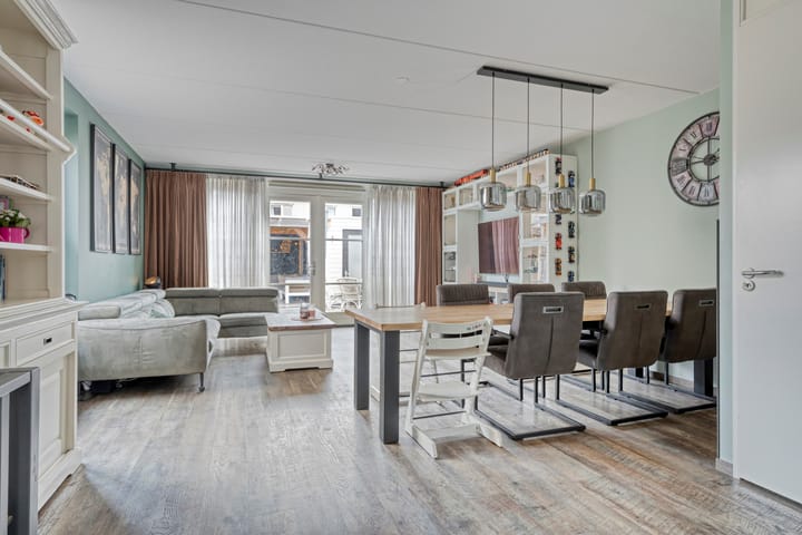 Dokter Fokkensstraat 8