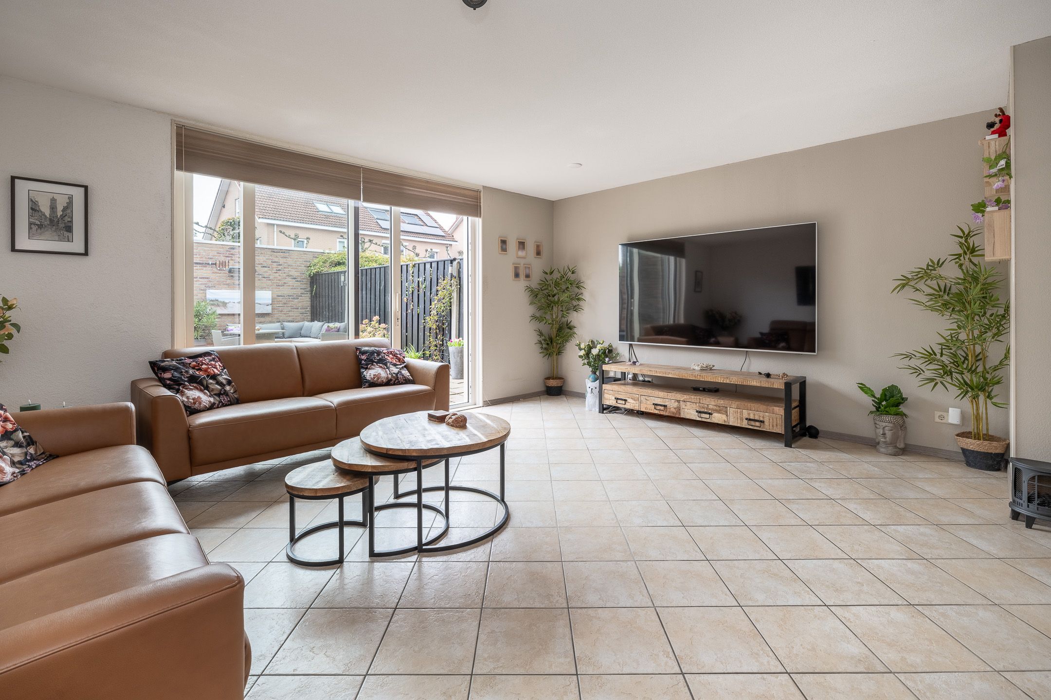 Photo 9 of Witmos 14