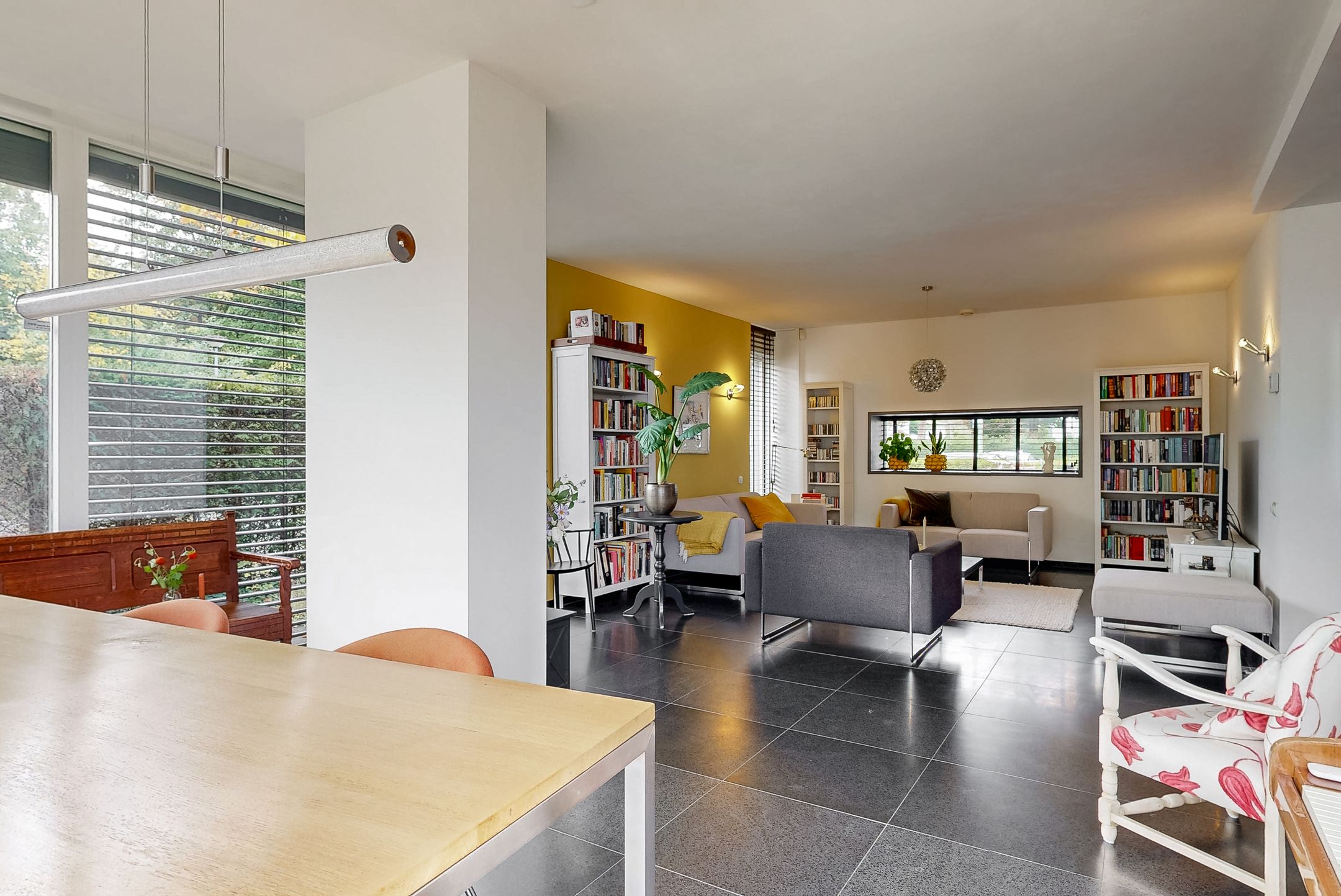 Foto 9 van Burton Jostweg 21