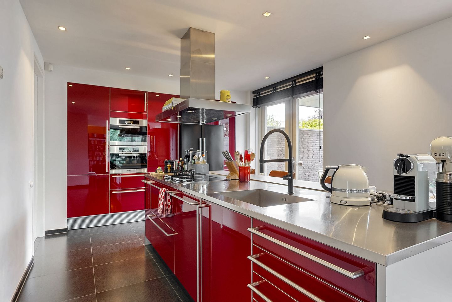 Foto 14 van Burton Jostweg 21