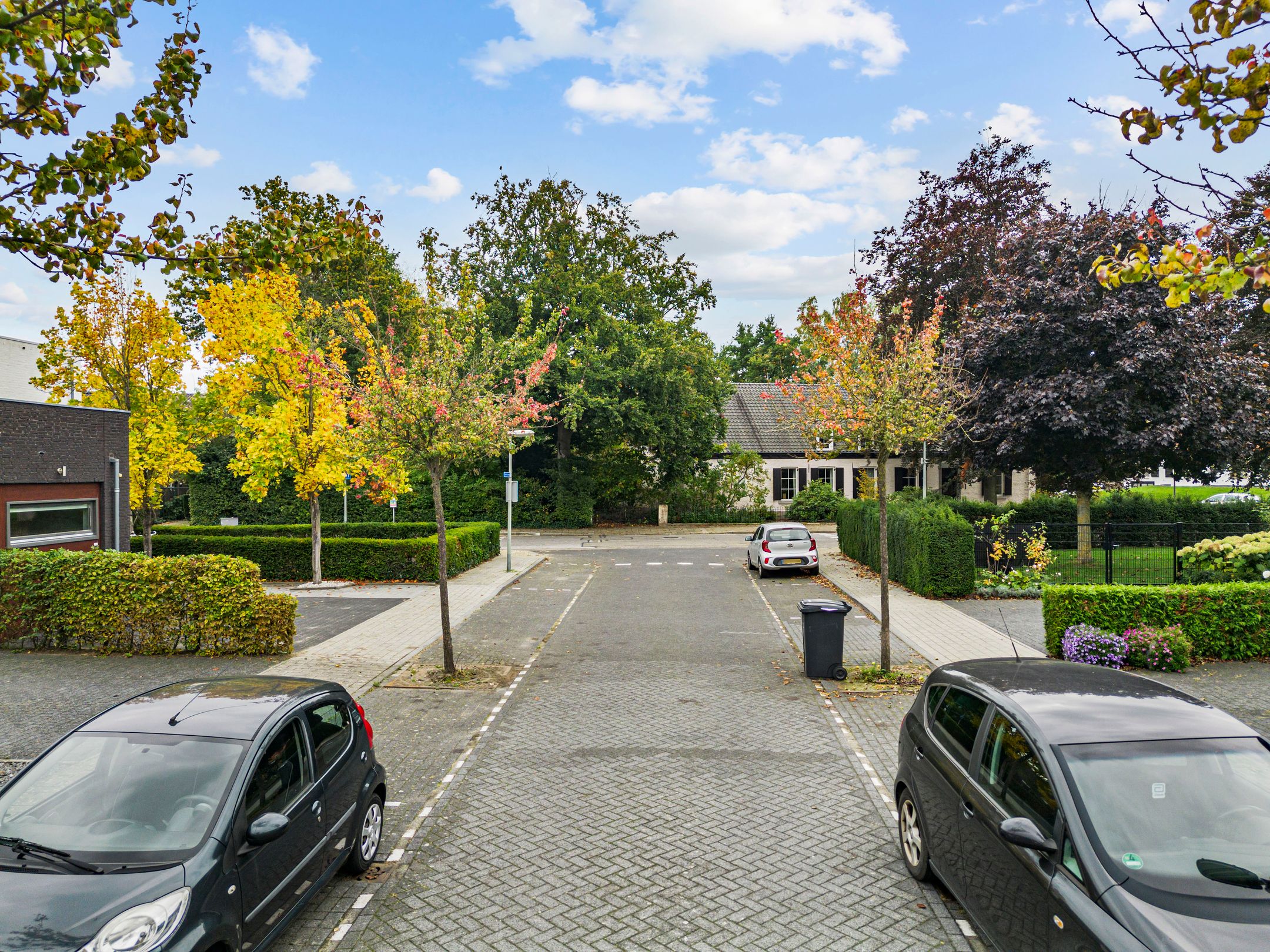 Foto 45 van Burton Jostweg 21