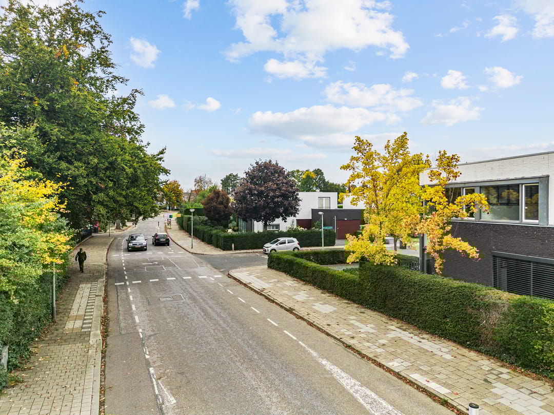 Foto 46 van Burton Jostweg 21