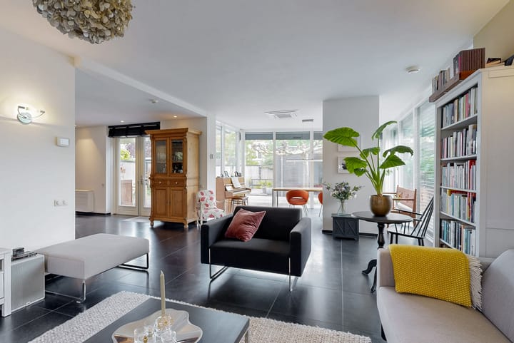 Photo 6 of Burton Jostweg 21