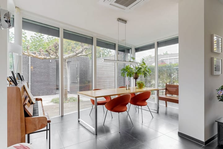 Photo 8 of Burton Jostweg 21