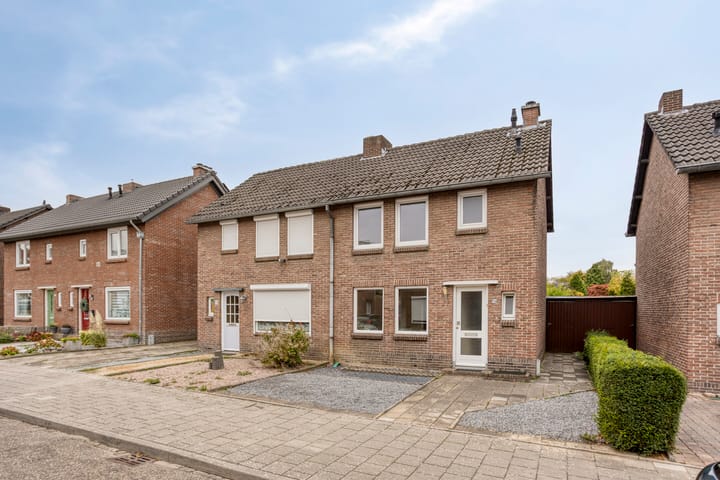 Foto 3 van Bernadettelaan 50