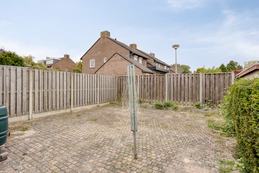 Foto 26 van Bernadettelaan 50