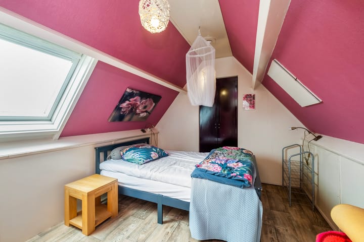 Photo 14 of Komijn 1