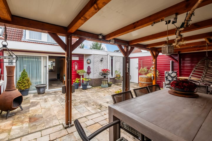 Photo 18 of Komijn 1