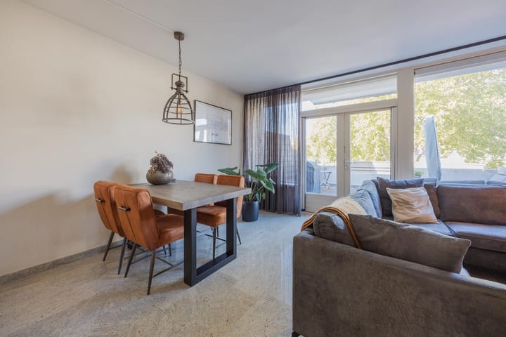 Foto 17 van St. Amandusstraat 6