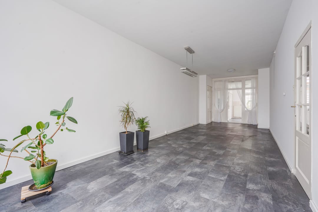 Photo 13 of Newtonstraat 431