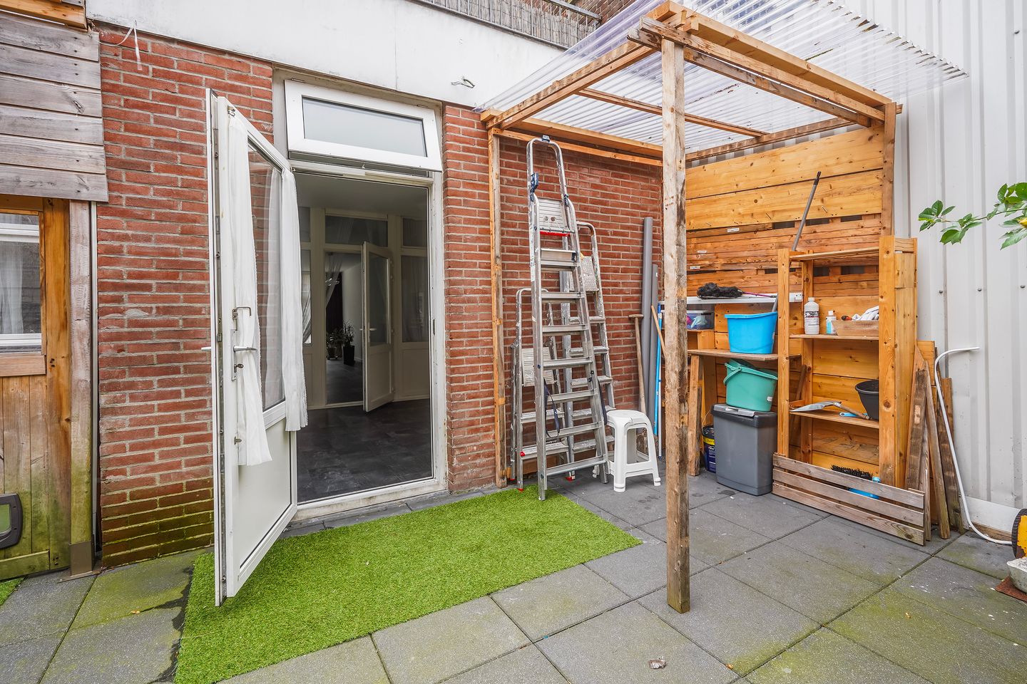 Photo 19 of Newtonstraat 431