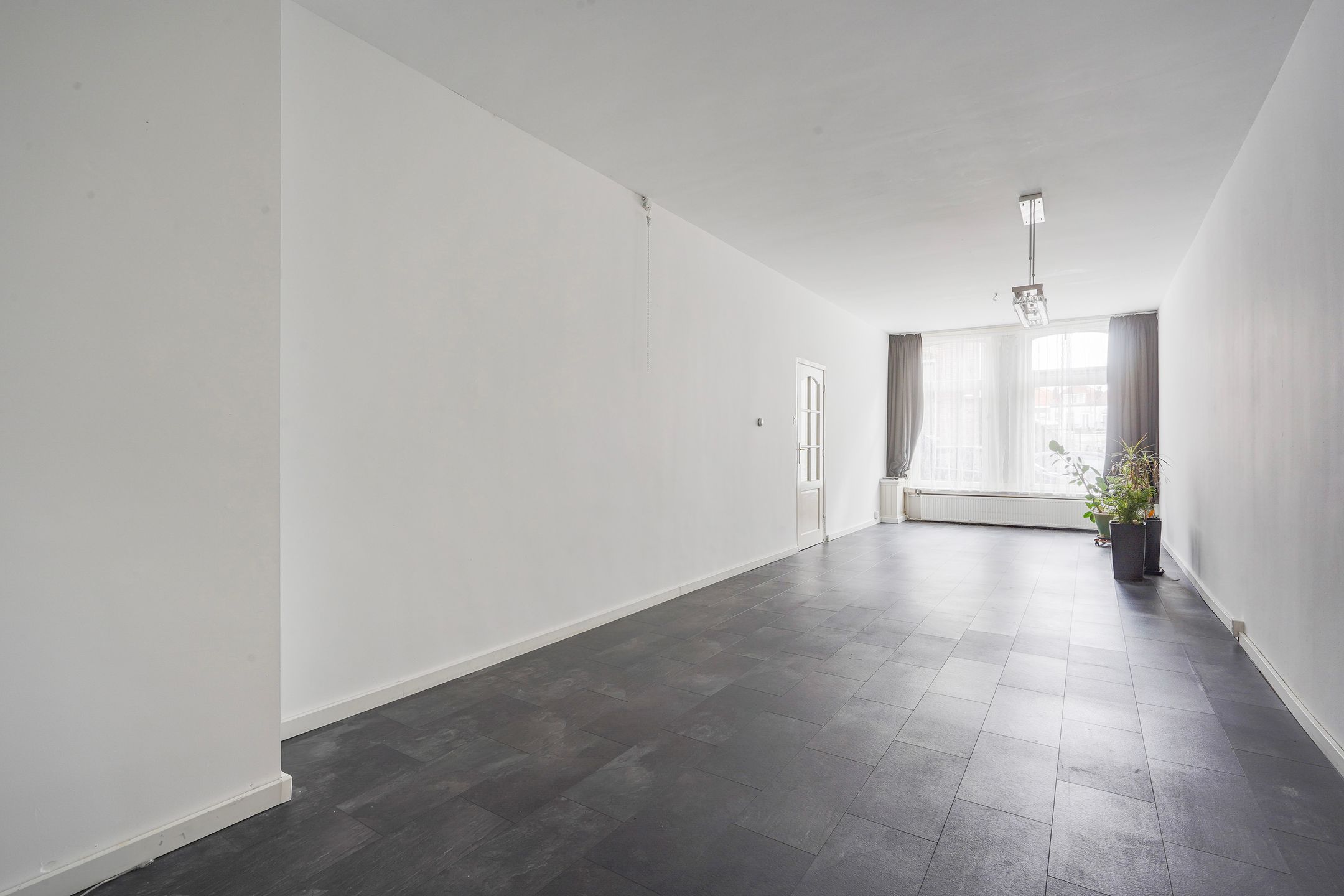 Photo 24 of Newtonstraat 431