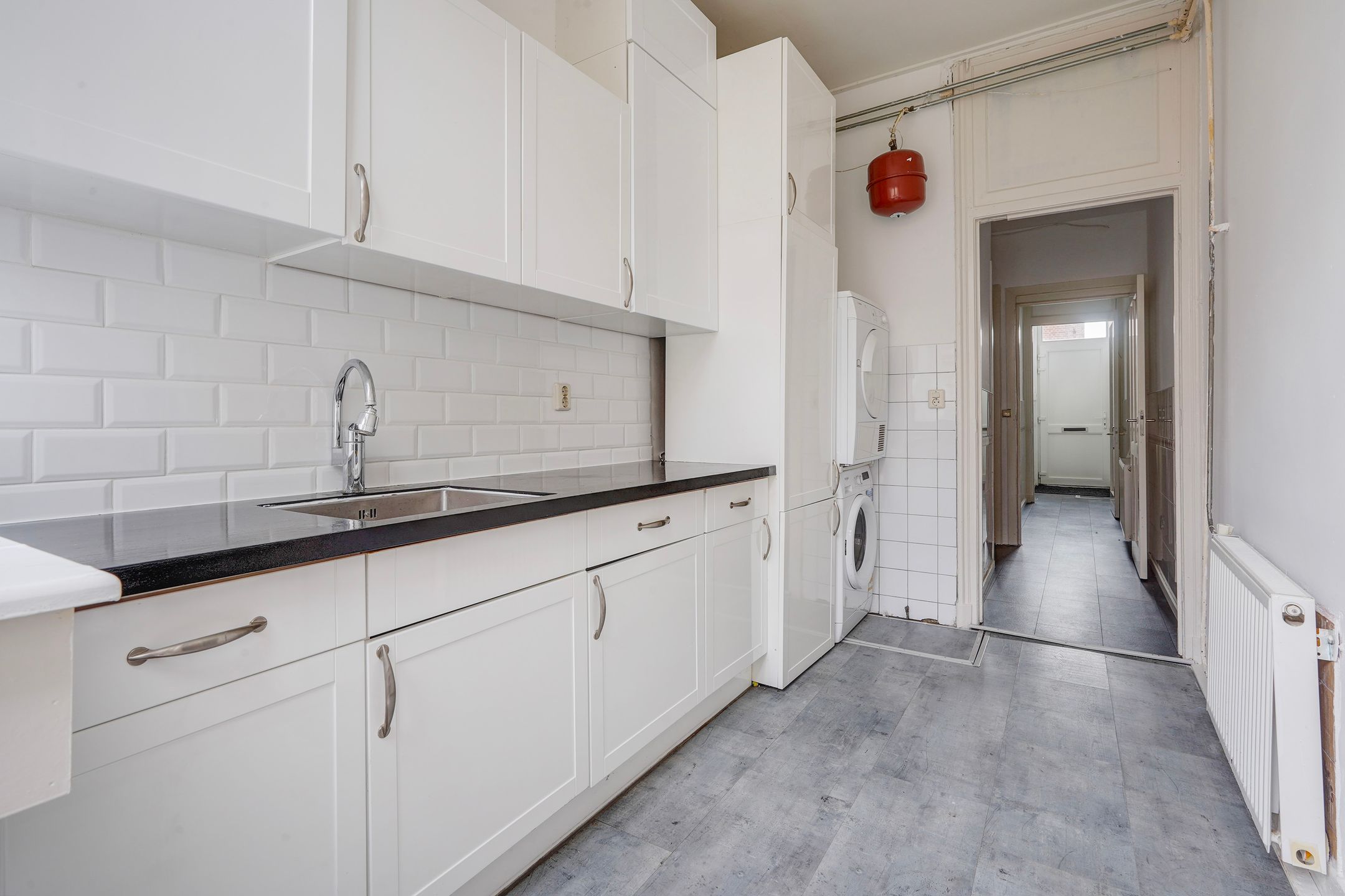 Photo 33 of Newtonstraat 431