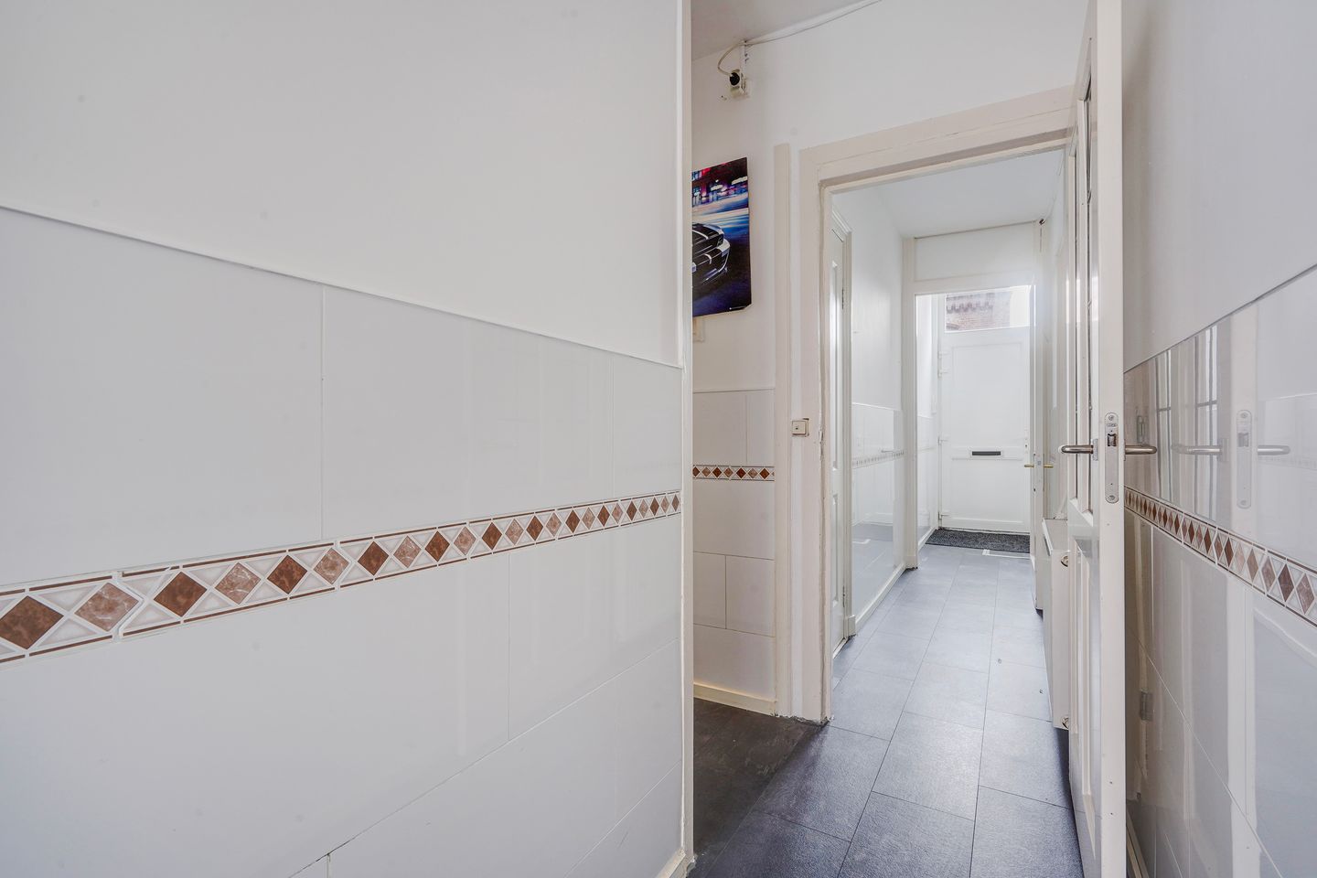 Photo 34 of Newtonstraat 431