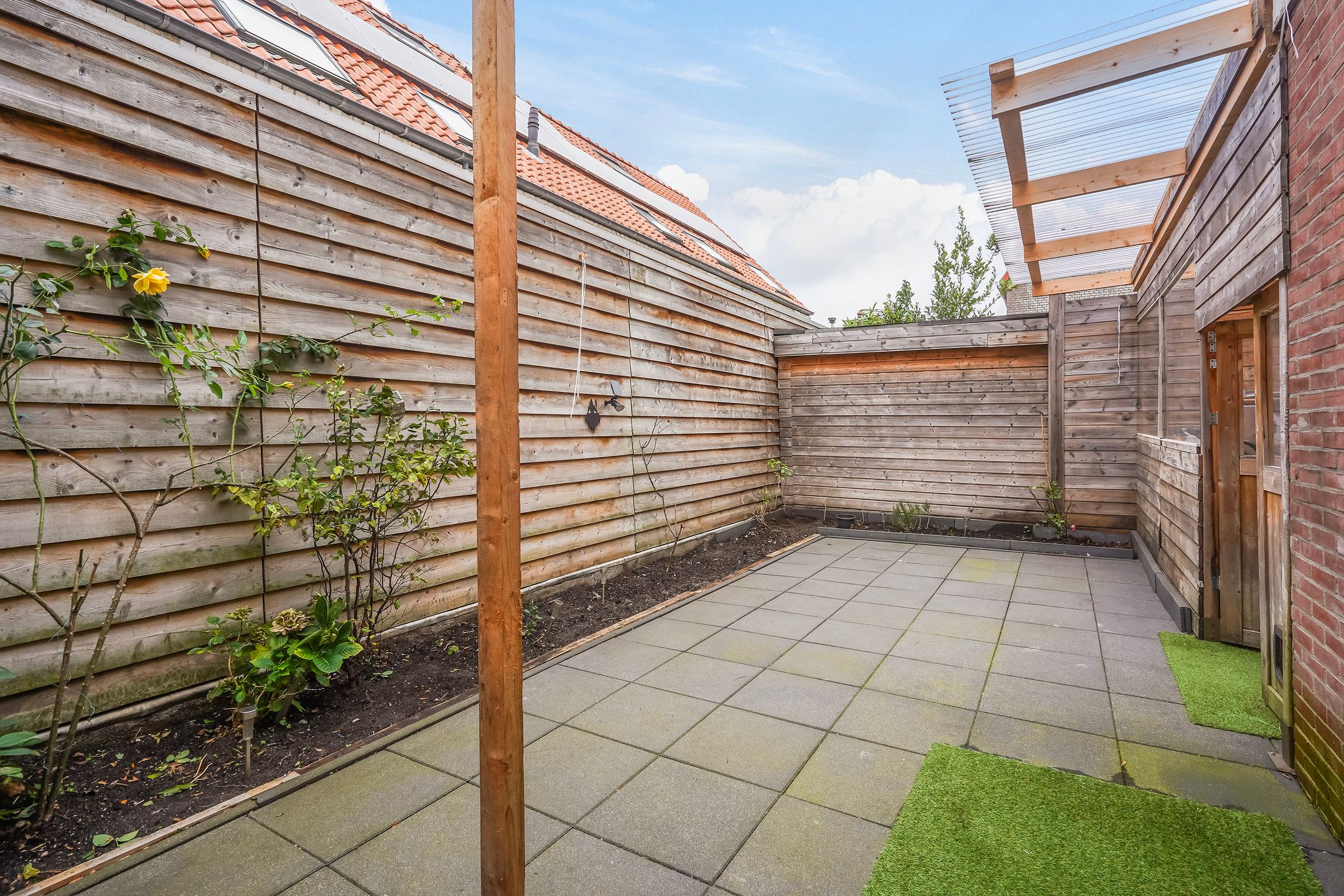 Photo 36 of Newtonstraat 431