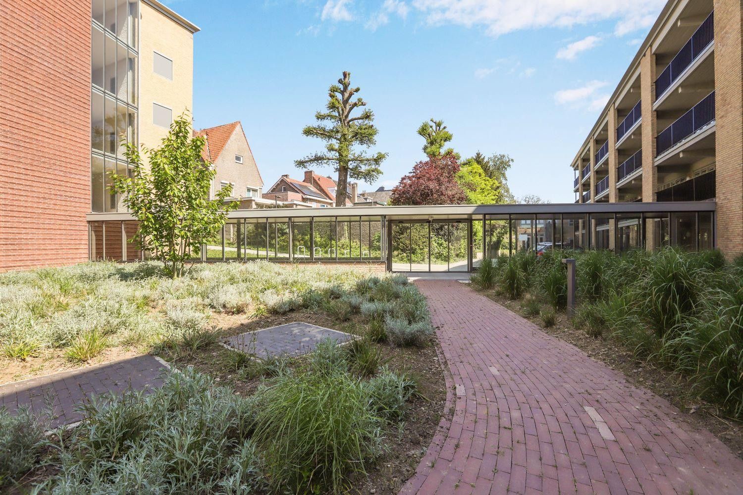 Foto 30 van Bieslanderweg 74-D