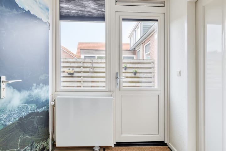 Foto 22 van Vredenseweg 128