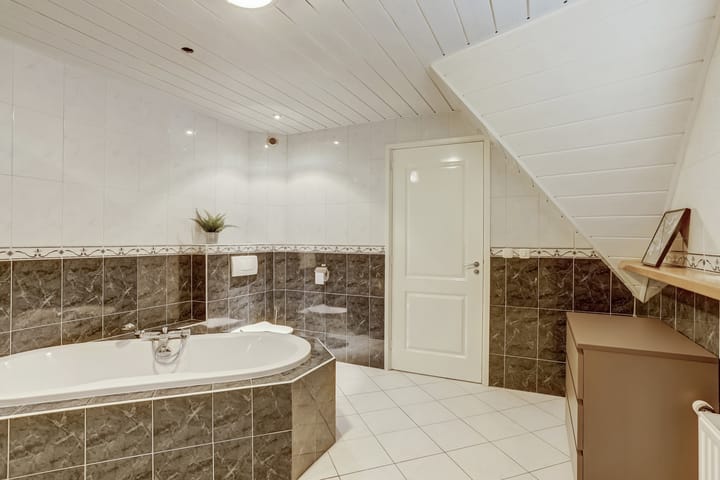 Foto 32 van Veenroede 18